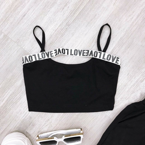 Set - Picture 2 of 3